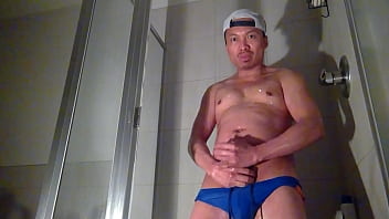 Oiled up wearing speedos jerkin' off Oiled up wearing speedos jerkin' off