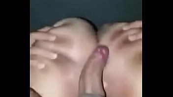 El anillo de una bitch que quiero comer