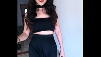 Anfitriona sexi Anfitriona sexi