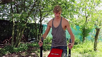 Exclusive muscle flex casting 10