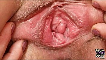 Amateur mature mom spreads meaty pussy Amateur mature mom spreads meaty pussy