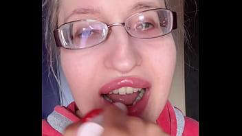 Bimbo giantess with lipstick and banana Bimbo giantess with lipstick and banana