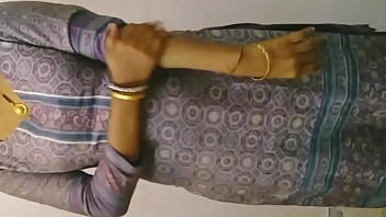 भारतीय हॉट भाभी - निप्पल शो xxx वीडियो हिंदी