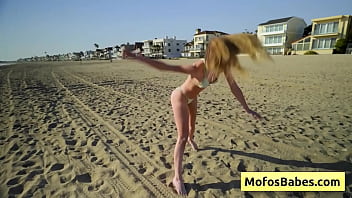 Watch naughty blondie girl getting naughty at the beach and messing with her pink pussy Watch naughty blondie girl getting naughty at the beach and messing with her pink pussy