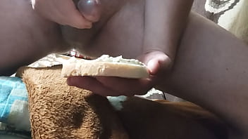 Salut imi place foarte mult sa ma masturbez si sa imi beau pisatul si sperma Salut imi place foarte mult sa ma masturbez si sa imi beau pisatul si sperma