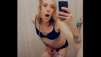 Sexy bikini girl wants dick Sexy bikini girl wants dick