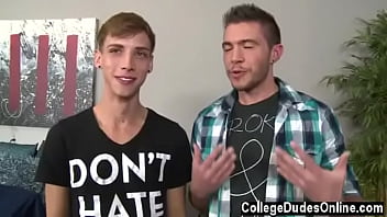 Sexy gay sam and jordan hop right in and waste no time getting the Sexy gay sam and jordan hop right in and waste no time getting the