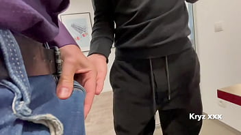 Me folla y me preña en su oficina parte 1