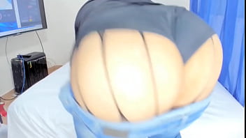 Una puta caliente en tus jeans Una puta caliente en tus jeans