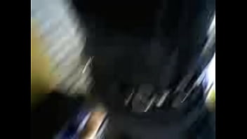 Espiando bajo faldas Espiando bajo faldas