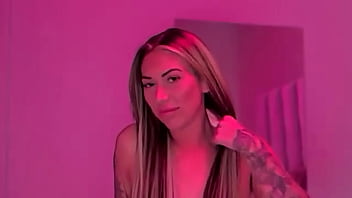 New performer london carter shows off her body while talking about getting into porn New performer london carter shows off her body while talking about getting into porn