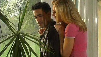 Metro rags 2 riches scene 2