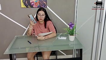 Consulta con psicologa se convierte en un rico blowjob directo en su boca Consulta con psicologa se convierte en un rico blowjob directo en su boca