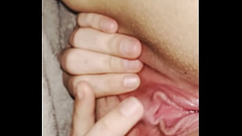 I love rubbing my pussy and spreading it apart to feel all the sensations I love rubbing my pussy and spreading it apart to feel all the sensations