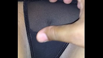 Se depilo para mí y para mí amigo Se depilo para mí y para mí amigo