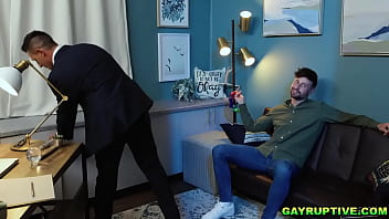 Jax leads drew to an intimate session Jax leads drew to an intimate session