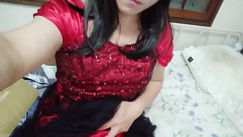 女装娘 赤いサテンのドレスとバイブでオナニーしてます。ツルツルテロテロな生地に包まれるのが大好きです。