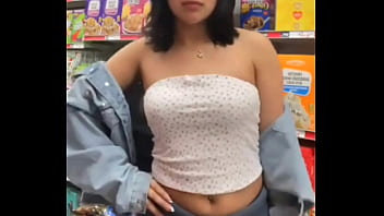 Cami siempre enseñando sus nalgas Cami siempre enseñando sus nalgas