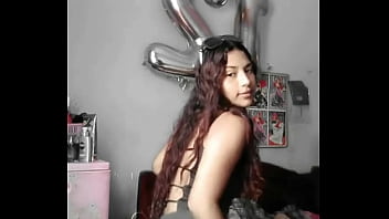 Stefa chibola mueve rico culo Stefa chibola mueve rico culo