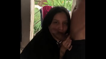 A novinha tatuada gosta de mama pau na buceta A novinha tatuada gosta de mama pau na buceta