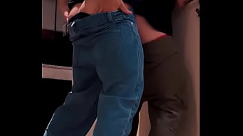 Compañero de estudios cachondo me mete su verga cuando la casa queda sola Compañero de estudios cachondo me mete su verga cuando la casa queda sola