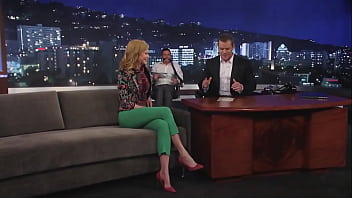 Nicole kidman ♥ gives jimmy kimmel a lapdance Nicole kidman ♥ gives jimmy kimmel a lapdance