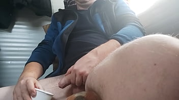 Salut imi place foarte mult sa ma masturbez si sa imi beau pisatul si sperma Salut imi place foarte mult sa ma masturbez si sa imi beau pisatul si sperma