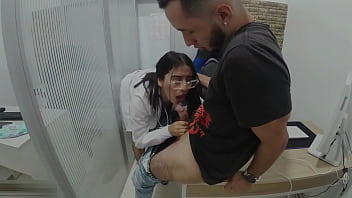 Tremendo culo rica cogida a la novia infiel de mi amigo