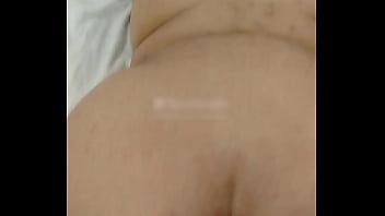 Me encanta cogerme a la gordita de mi salon