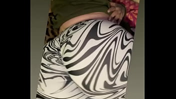 Big booty twerk hks Big booty twerk hks