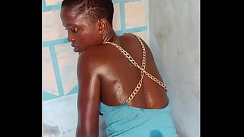 Come watch the sexiest ebony crazybitch from ghana Come watch the sexiest ebony crazybitch from ghana
