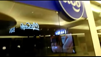 Putas viendo porno en el oakland mall 4 Putas viendo porno en el oakland mall 4