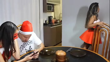 Ceia de natal acabou virando putaria parte 1 Ceia de natal acabou virando putaria parte 1