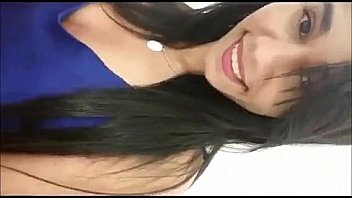 Ninfeta socando uma deliciosa siririca Ninfeta socando uma deliciosa siririca