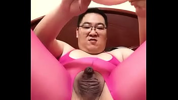 Wear silk stockings live broadcast fake penis and insert asshole to masturbate Wear silk stockings live broadcast fake penis and insert asshole to masturbate