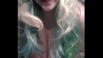 Halinaplays first video