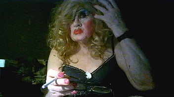 Mature smoking cumdump tranny sarah millward advertises herself for customers but you don't have to pay her Mature smoking cumdump tranny sarah millward advertises herself for customers but you don't have to pay her