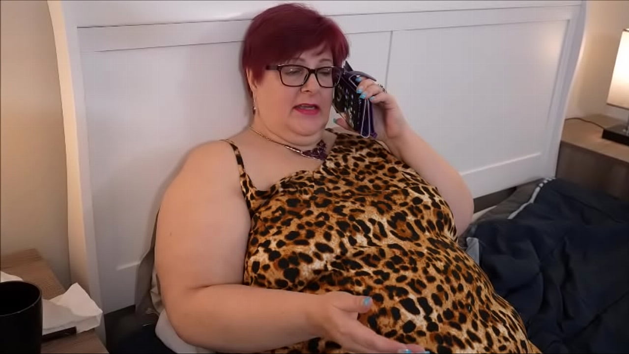 Sensual Sammie in the morning light