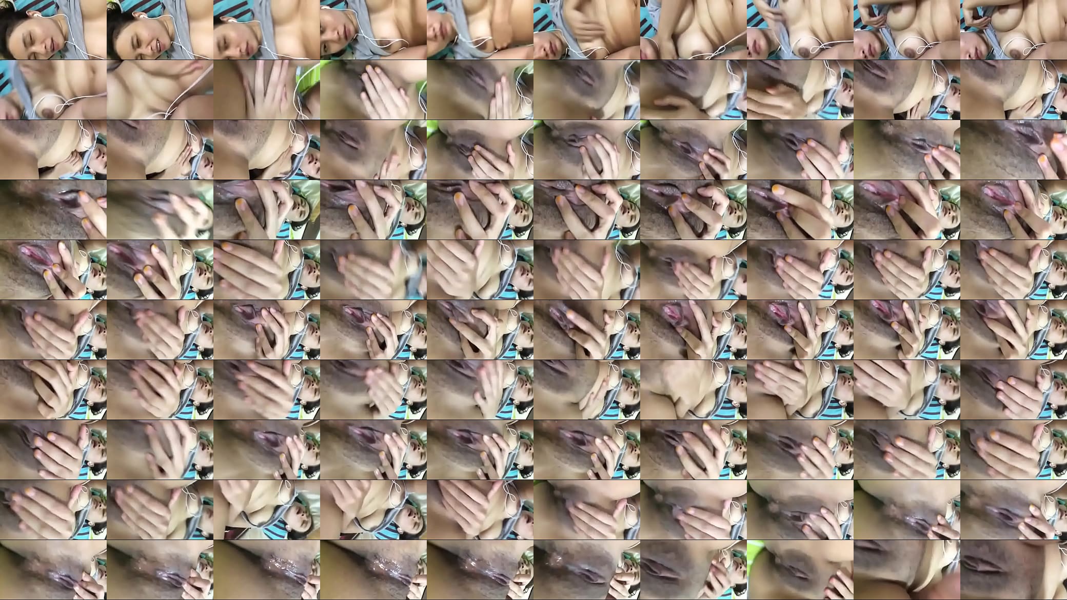 Wanita berkerudung dalam khayalan malam