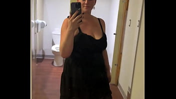 My youngest cousin is getting married in oct we had a little party so i wore one of my fav dresses and did some light ma