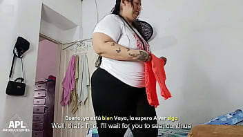 Cuando no esta la esposa mi jefe me dice que me ponga un lindo traje para hacer los oficios de la casa y siempre me termina follando