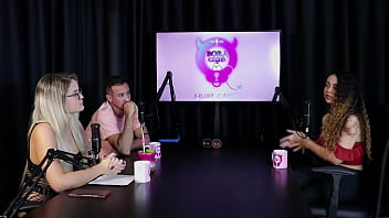 Começou pra deixar de ser clt não faz hard é hétero mas grava com mulheres e é acompanhante - charllottye sheer red