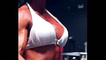 Your favorite muscle mommy is back i have to start going to the gym again soon after a long break i have missed it soo
