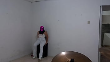 Fantasia de mi mujer la zorra me dijo que deseaba tener sexo con mi compañero de trabajo y que yo la ibservara mientras follaba trio real casero