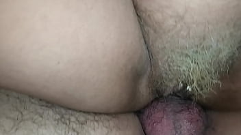 Que rico es darle por el ano a esta señora madura peliteñida que bien que le doy verga en su rico ñoco apretado cada momento