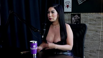 Venceu o concurso do cu mais bonito seu primeiro vídeo foi anal teve o pau de 23cm e é muito safada além das dicas pro anal - amy yamaguchi sheer red
