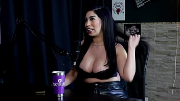 Venceu o concurso do cu mais bonito seu primeiro vídeo foi anal teve o pau de 23cm e é muito safada além das dicas pro anal - amy yamaguchi sheer red