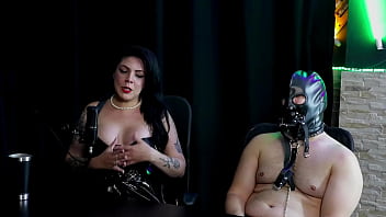 Um cliente desmaiou e teve que fazer os primeiros socorros e as coisas bizarras que pediram foi - kali kalifa dominatrix watch sheer red