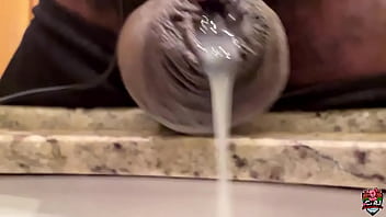 Acho que postei um pedaço desse vídeo em algum momento mas ontem vi esse trecho no cel e resolvi repostar #uncut #cum