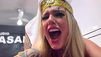 Nossa qui sensação maravilhosa senti o pau pulsando dentro de mim bem na hora que ele vai gozar tudo dentro da minha buceta e no cuzinho e não tira por nada